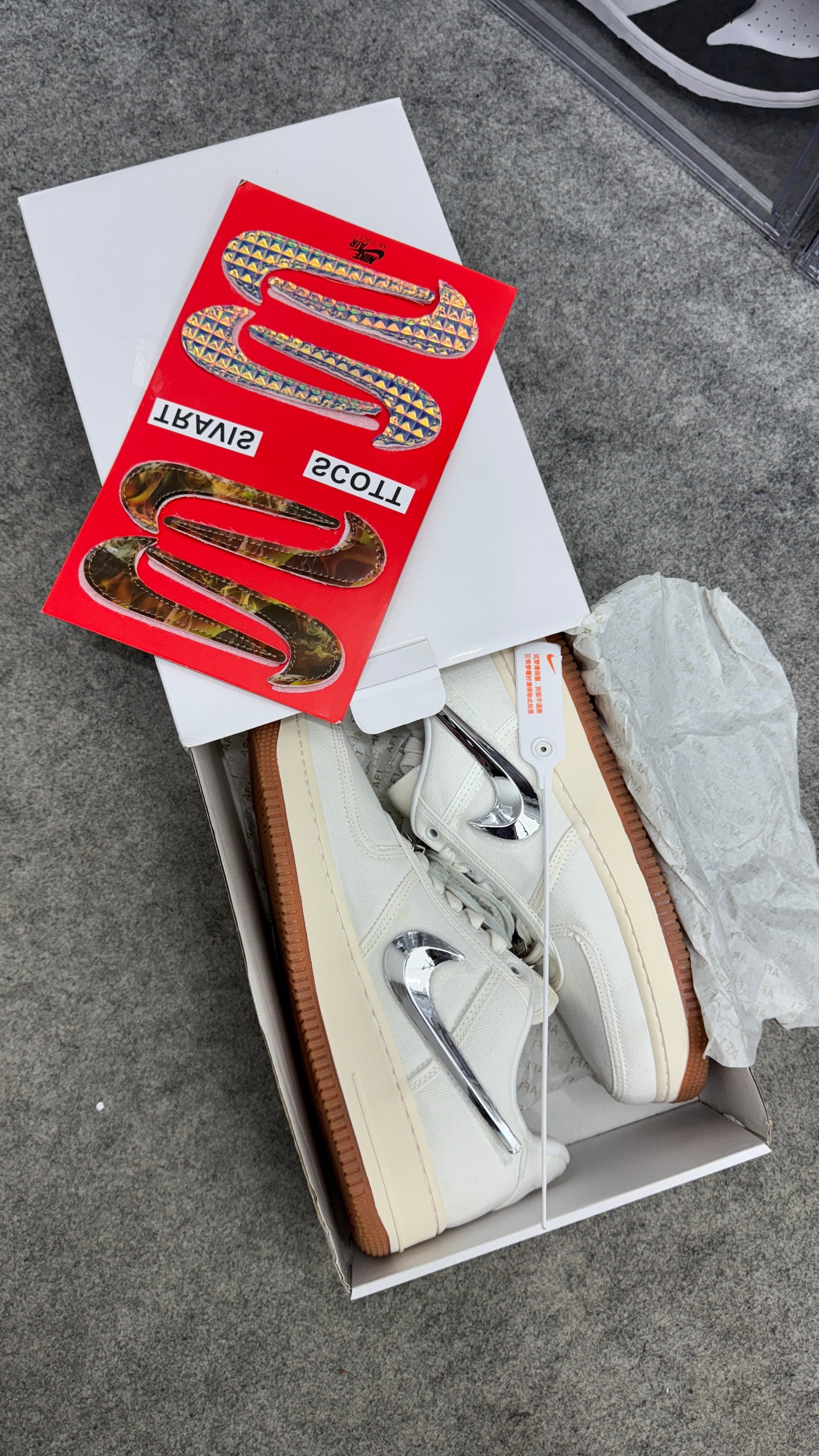 Airforce 1 x Travis Scott 'Sail' (UA)