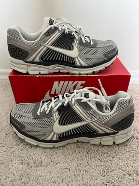 Nike Zoom Vomero 5 ‘Cobblestone Flat Pewter'