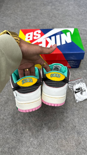 SB Dunk x CSEF  LOW PRO  SUMMIT WHITE BLACK WHITE IRON