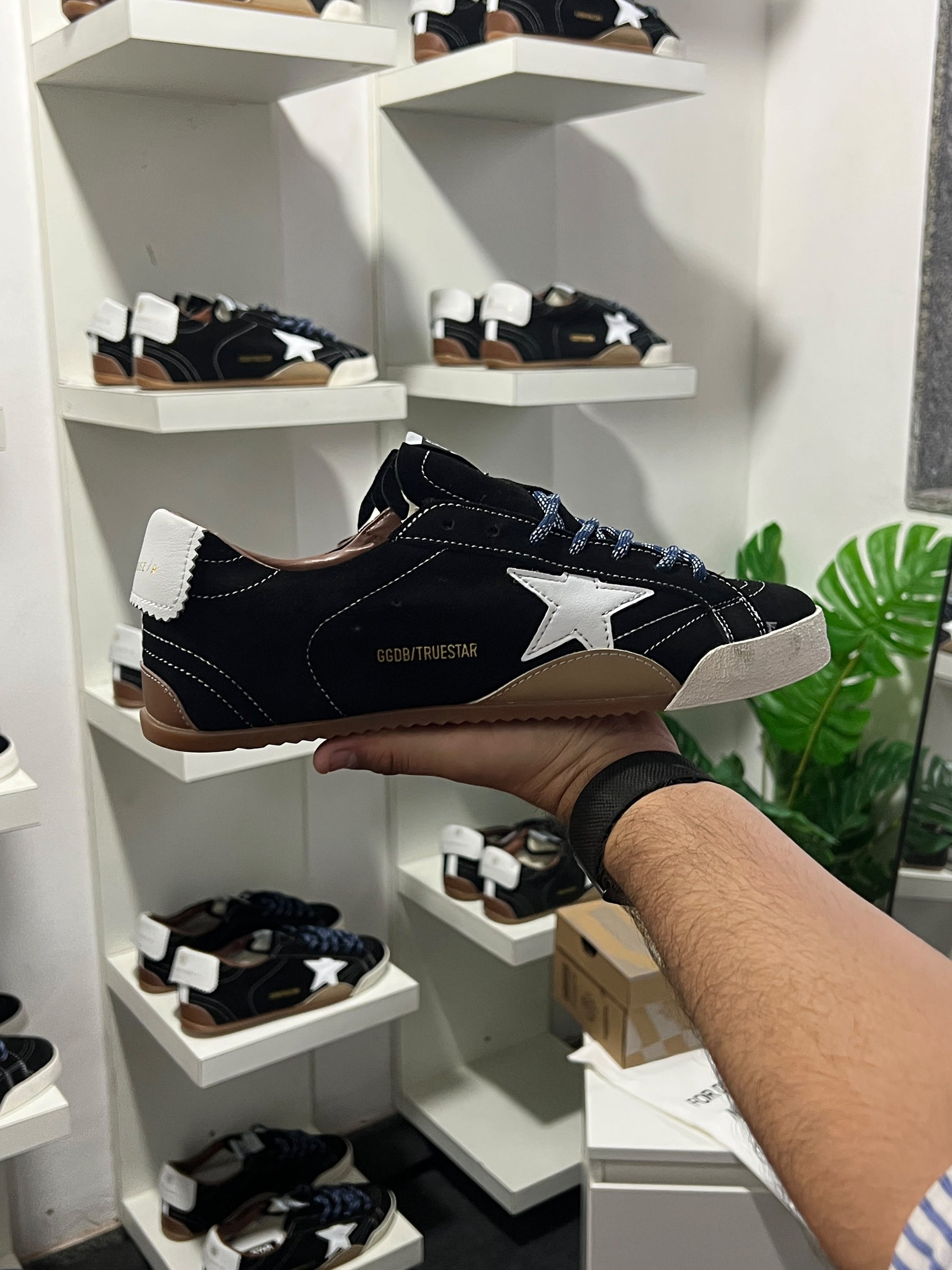 Golden Goose True Star Black