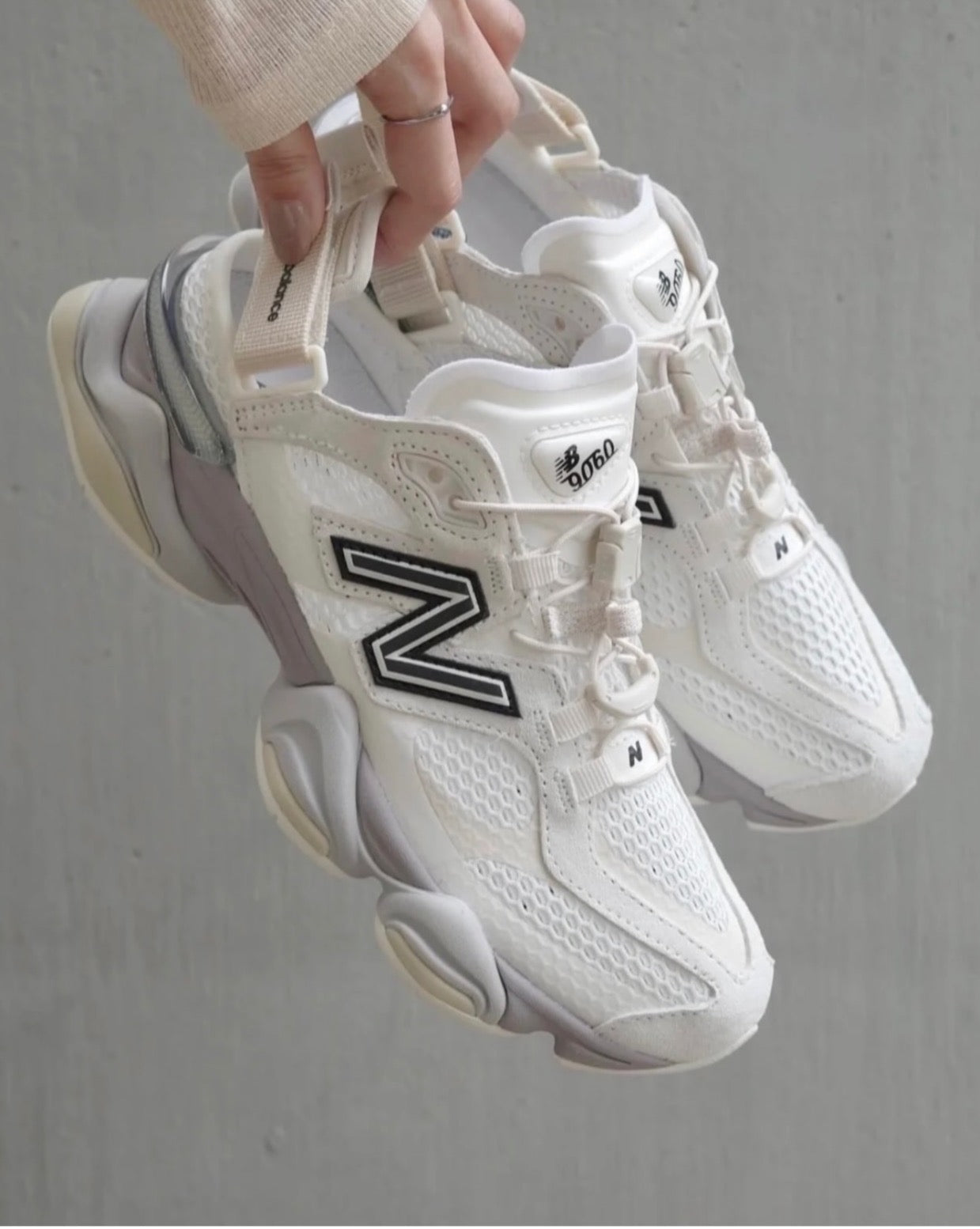 New Balance 9060 Off white Mule