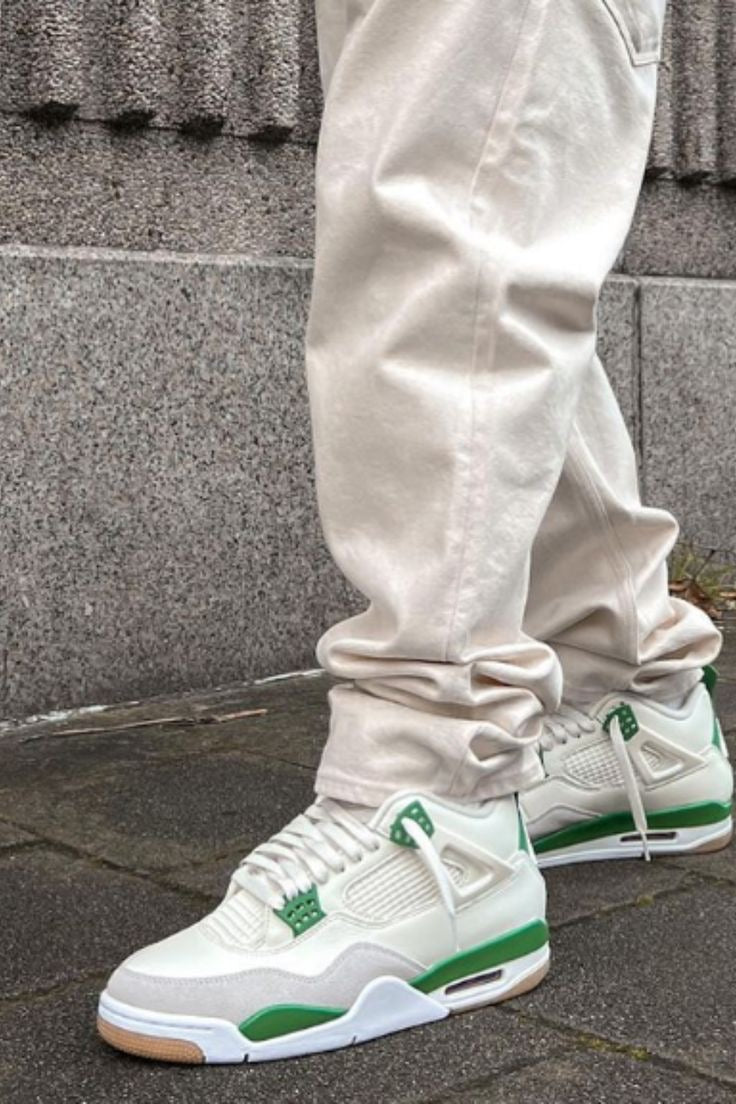 Retro 4 'Pine Green'