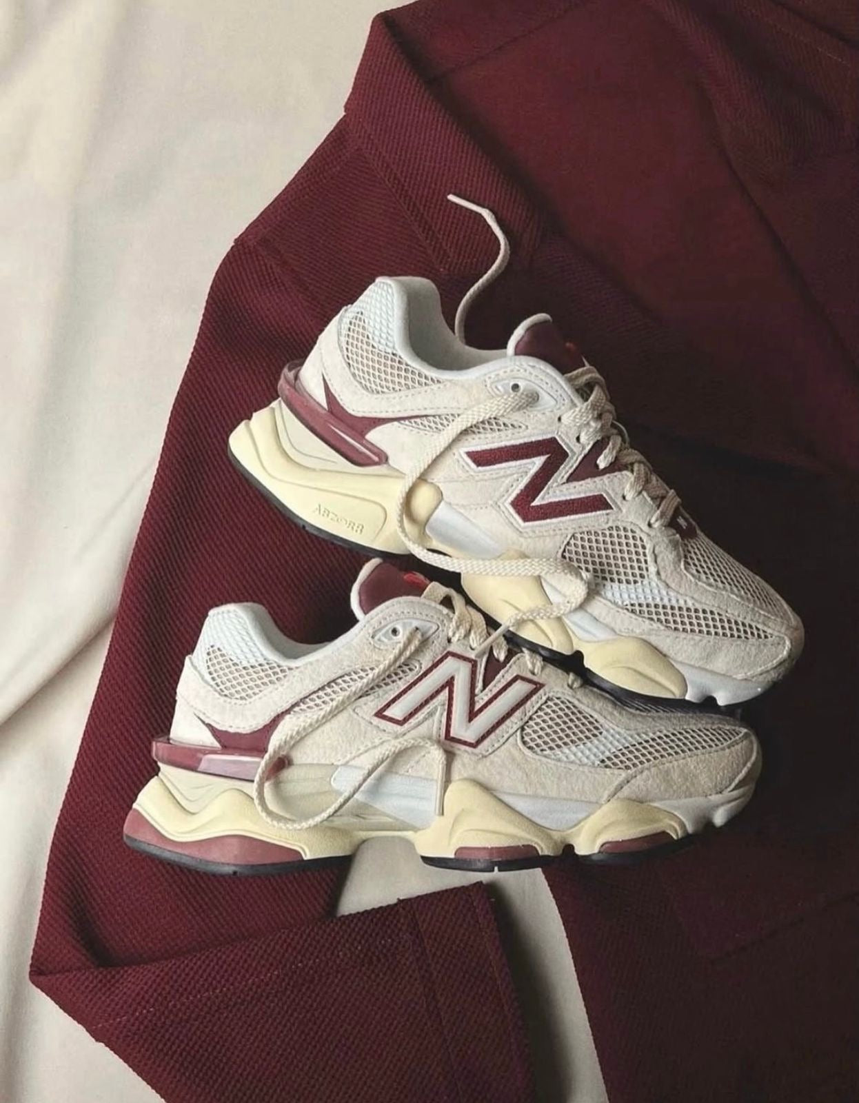 New Balance 9060 Line Burgundy