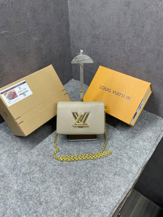 Louis Vuitton Twist MM Bag Crafted Epi Leather Sling Chain Strap Beige