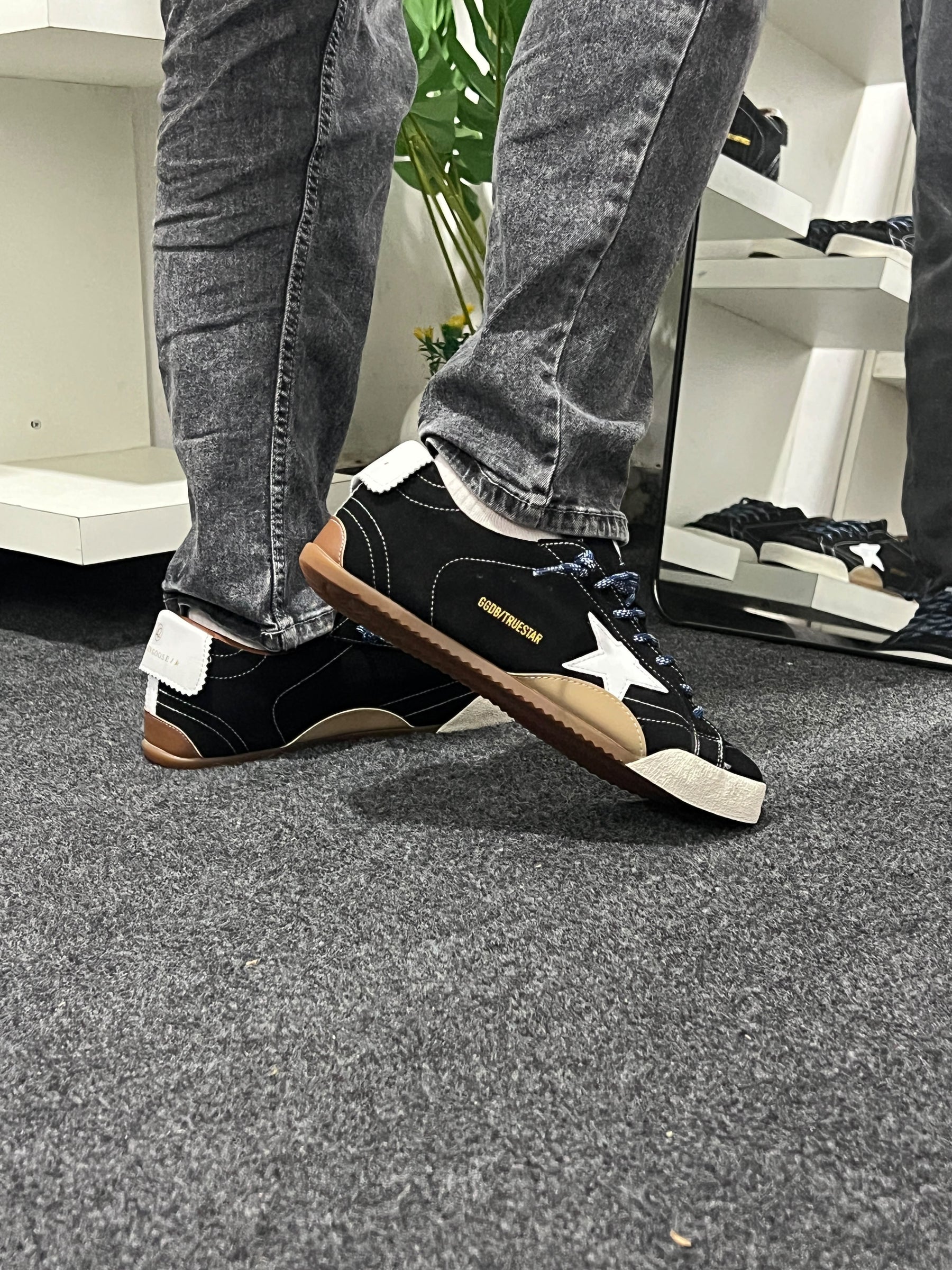 Golden Goose True Star Black