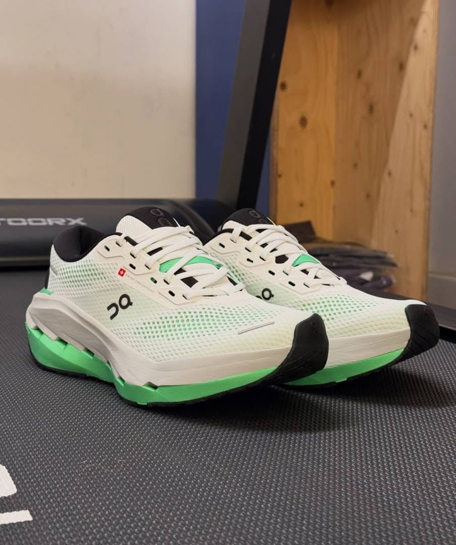 ON CLOUD Runner 3 max ‘White Verdite’