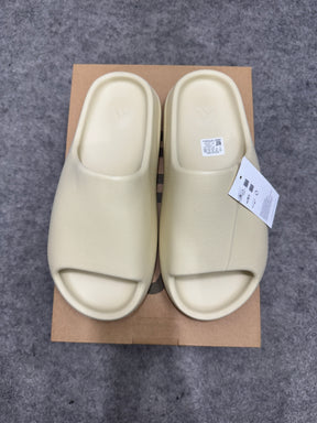 Yeezy slide 'BONE' (UA)