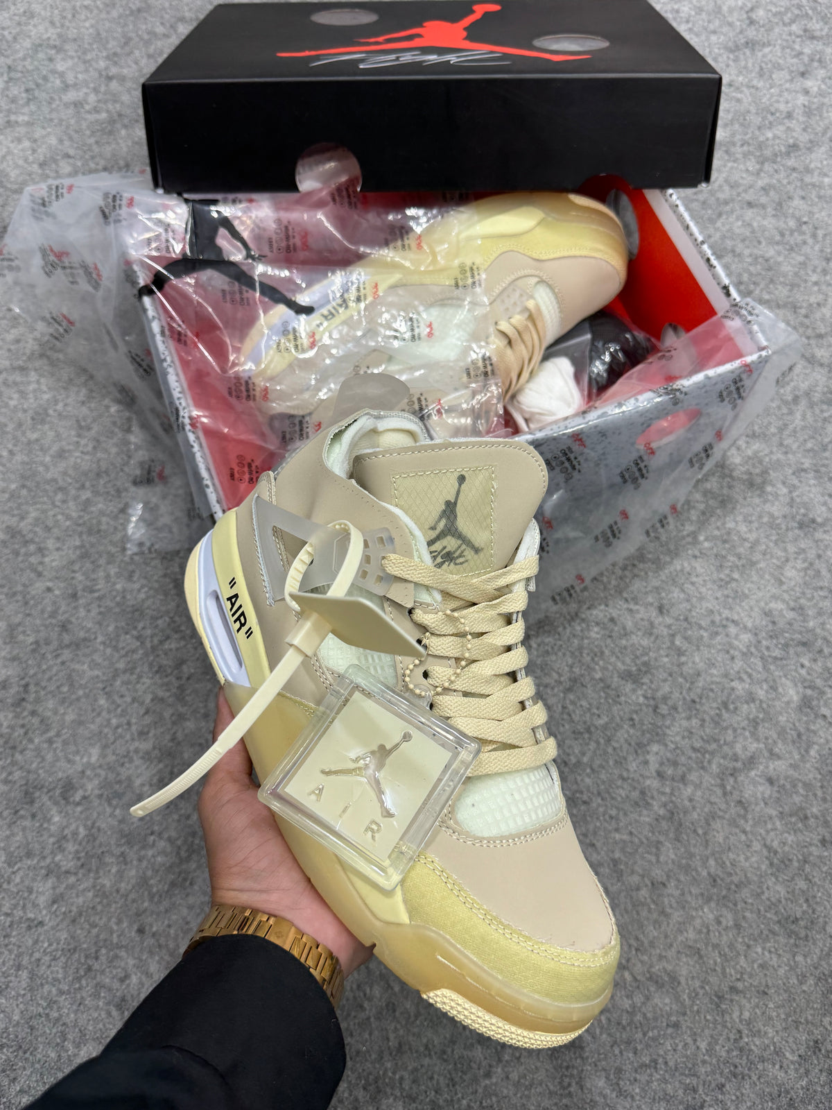 Retro 4 x Off-White 'Sail'