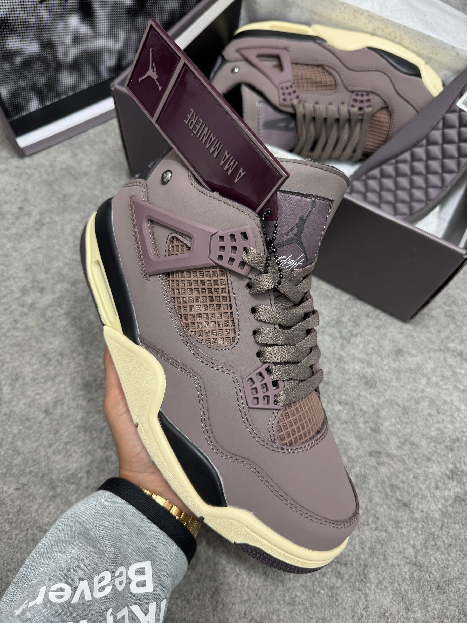 Retro 4 'A MA MANIÉRE' Violet Ore