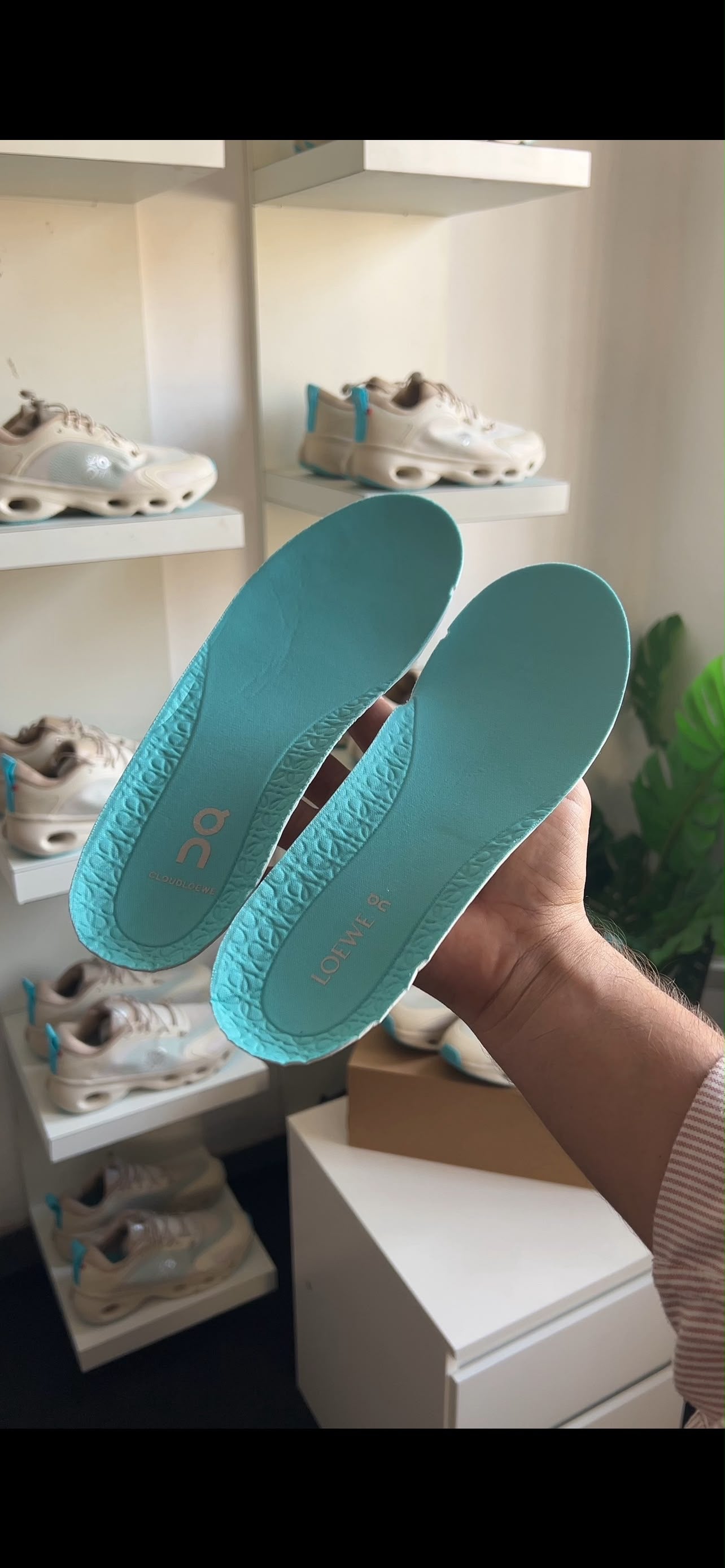 LOEWE X ON CLOUDSOLO SAND TURQUOISE