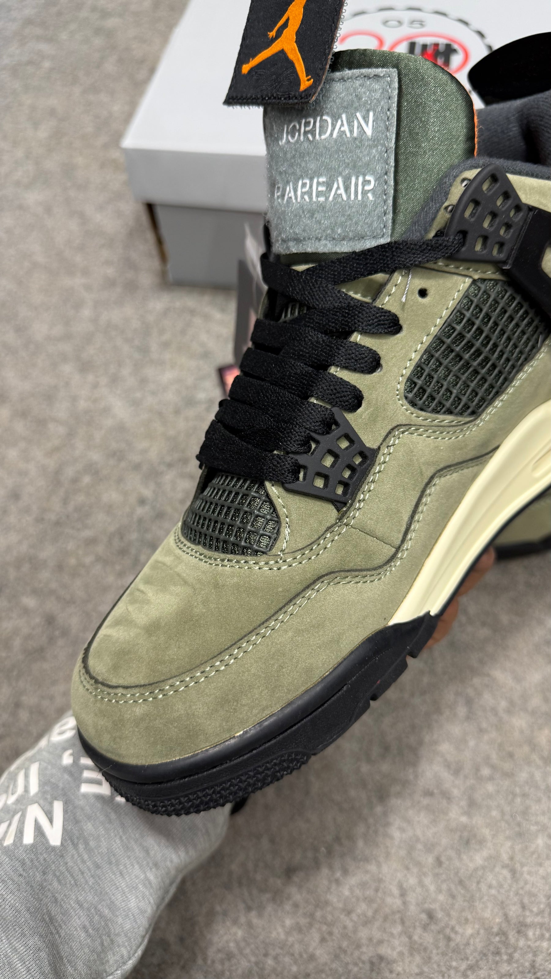 Retro 4 SP 'UNDEFEATED' (2025) (UA)