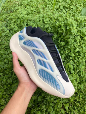 Yeezy 700 V3 'Kyanite' (UA)