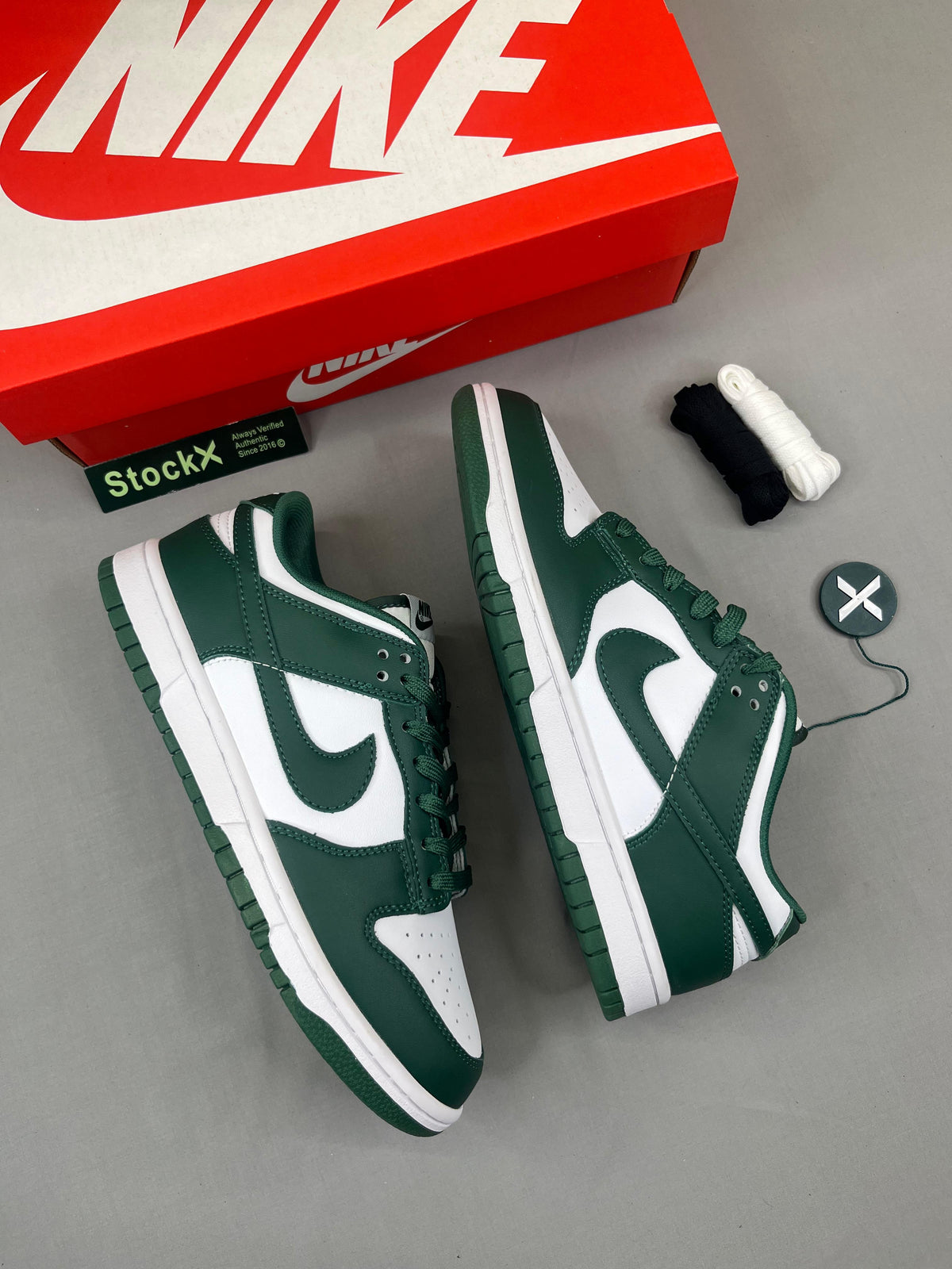 Dunk Low 'VARSITY GREEN'