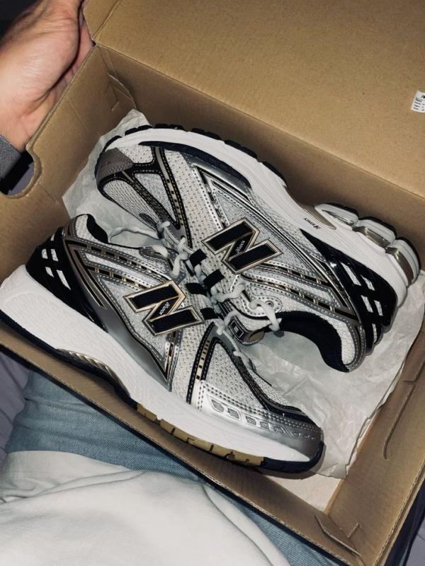 New Balance 1906R Silver Metallic Gold