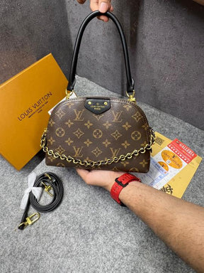 Louis Vuitton Be Alma bag in Monogram Canvas Top Handle