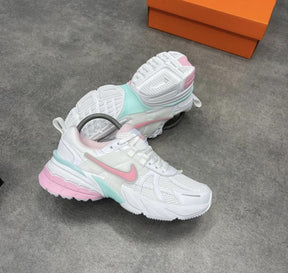 Nike V2K Run Runtekk White Pink