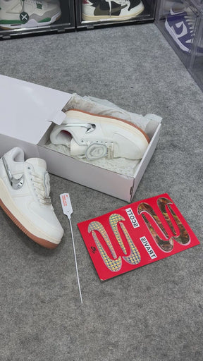 Airforce 1 x Travis Scott 'Sail' (UA)