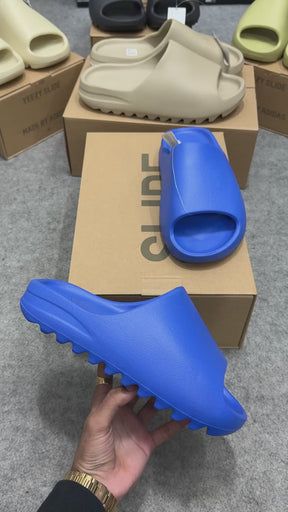 Yeezy slide 'AZURE' (UA)